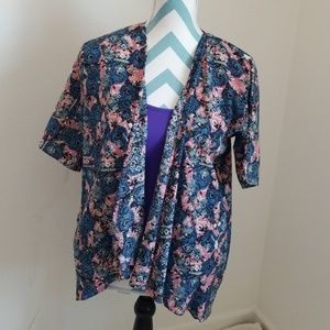 Lularoe Bianca cover up